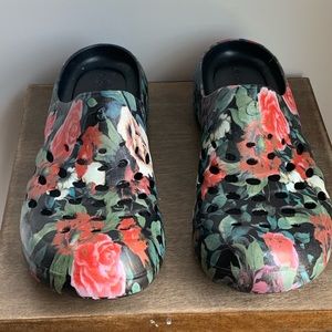 Easy Spirit women’s slides - size 9 - FLORAL - new
